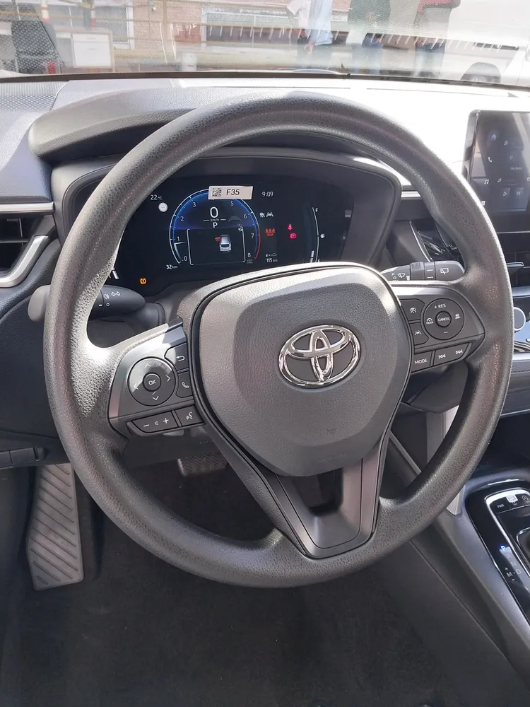 Toyota Corolla Cross 2025 Gris Caracas