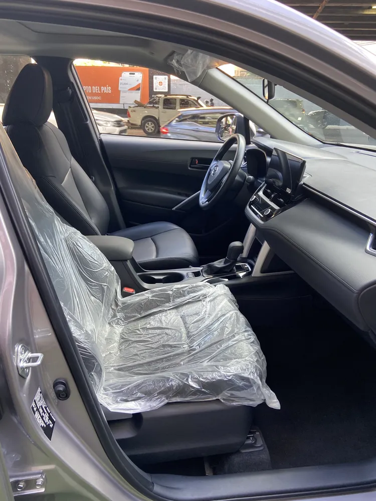 Toyota Corolla Cross 2025 Plateado Caracas