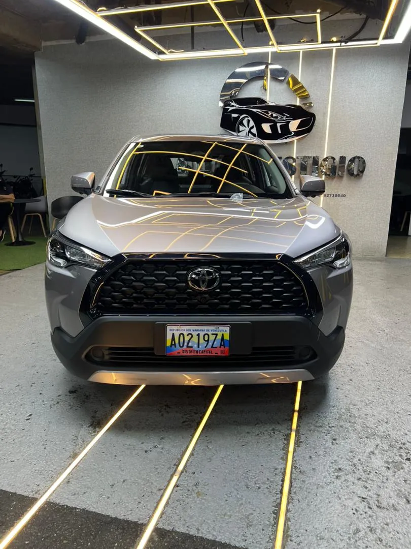 Toyota Corolla Cross 2025 Plateado Caracas