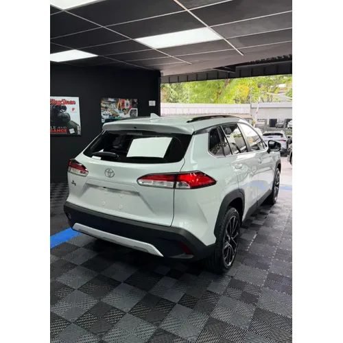 Toyota Corolla Cross 2026 Blanco Caracas