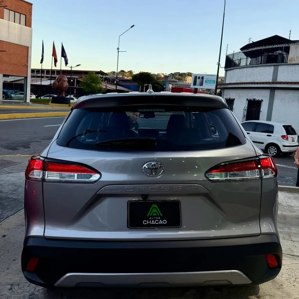 Toyota Corolla Cross 2025 Plateado Caracas