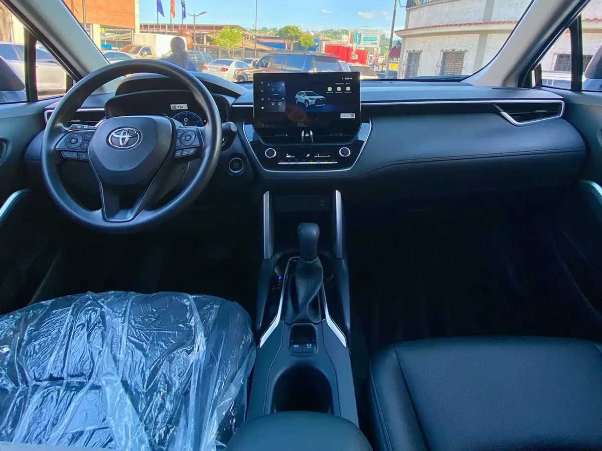 Toyota Corolla Cross 2025 Plateado Caracas