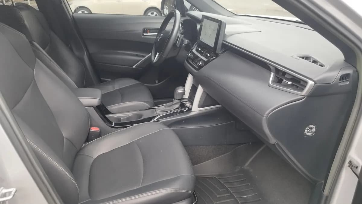 Toyota Corolla Cross Automático 2023 Plata