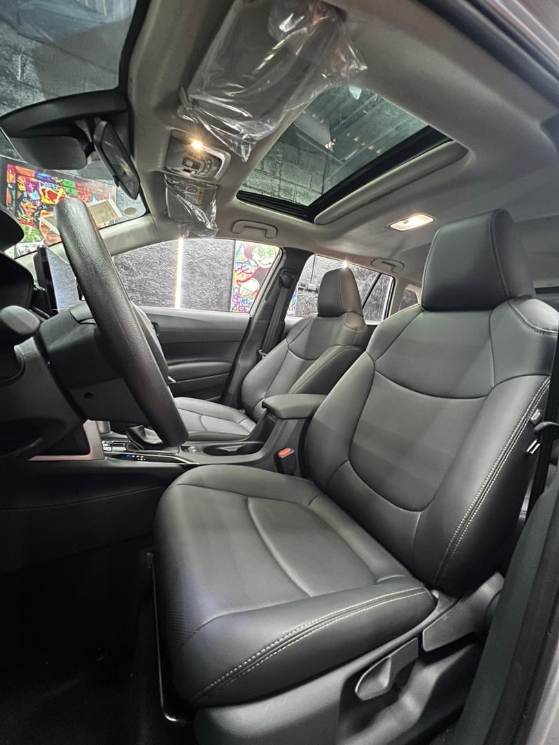 Toyota Corolla Cross ELITE 2025 gris5