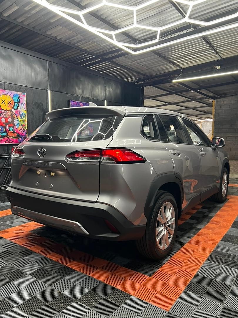Toyota Corolla Cross ELITE 2025 Gris Valencia