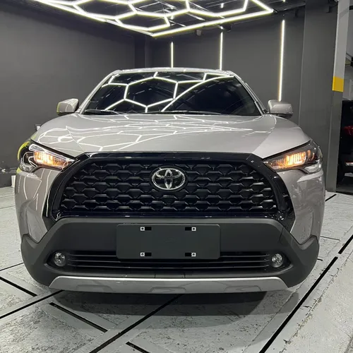 Toyota Corolla Cross ELITE 2025 Gris Caracas