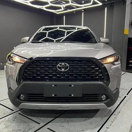 Toyota Corolla Cross 2025 Gris Caracas