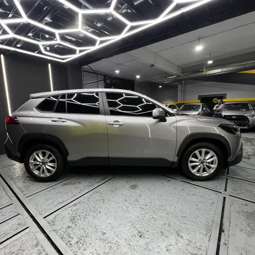 Toyota Corolla Cross 2025 Gris Caracas