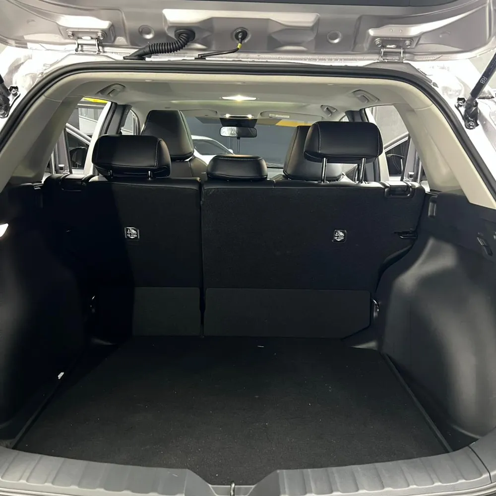Toyota Corolla Cross ELITE 2025 Gris Caracas