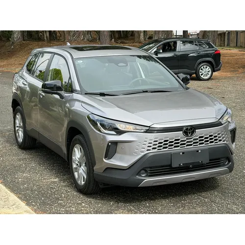 Toyota Corolla Cross 2026 Gris Caracas