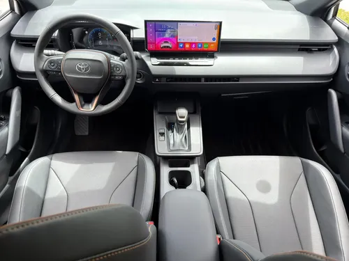 Toyota Corolla Cross 2026 Blanco Caracas