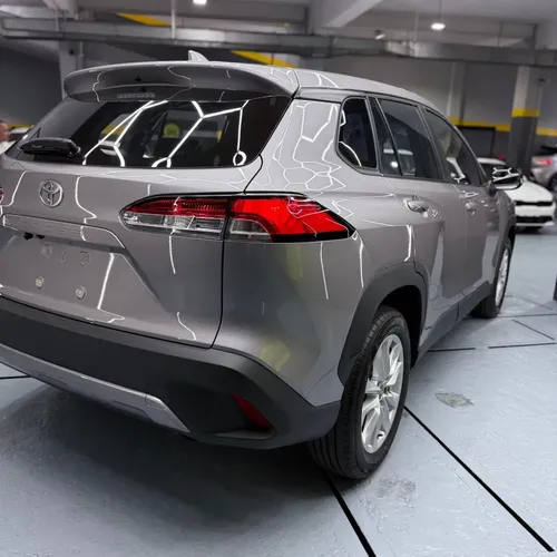 Toyota Corolla Cross 2026 Gris Caracas