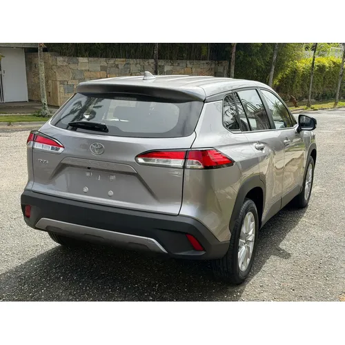 Toyota Corolla Cross 2026 Gris Caracas