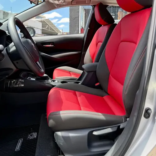 Toyota Corolla 2025 Plateado Caracas