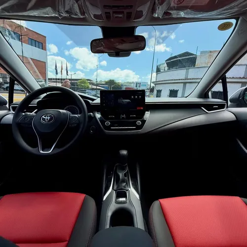 Toyota Corolla D4T Pioner 2025 Plateado Caracas