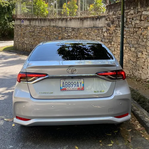 Toyota Corolla XLI 2024 Plateado Caracas