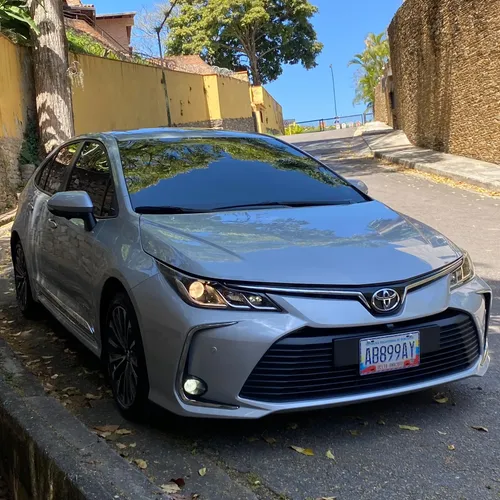 Toyota Corolla XLI 2024 Plateado Caracas