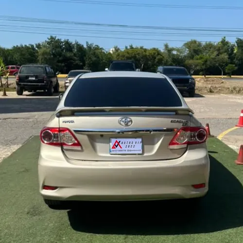 Toyota Corolla GLI 2013 Dorado Lechería