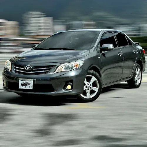 Toyota Corolla GLI 2013 Gris Caracas