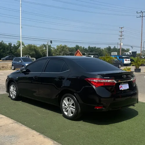Toyota Corolla GLI 2015 Negro Lechería