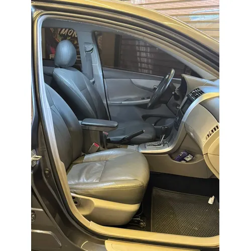 Toyota Corolla GLI 2009 Gris Caracas