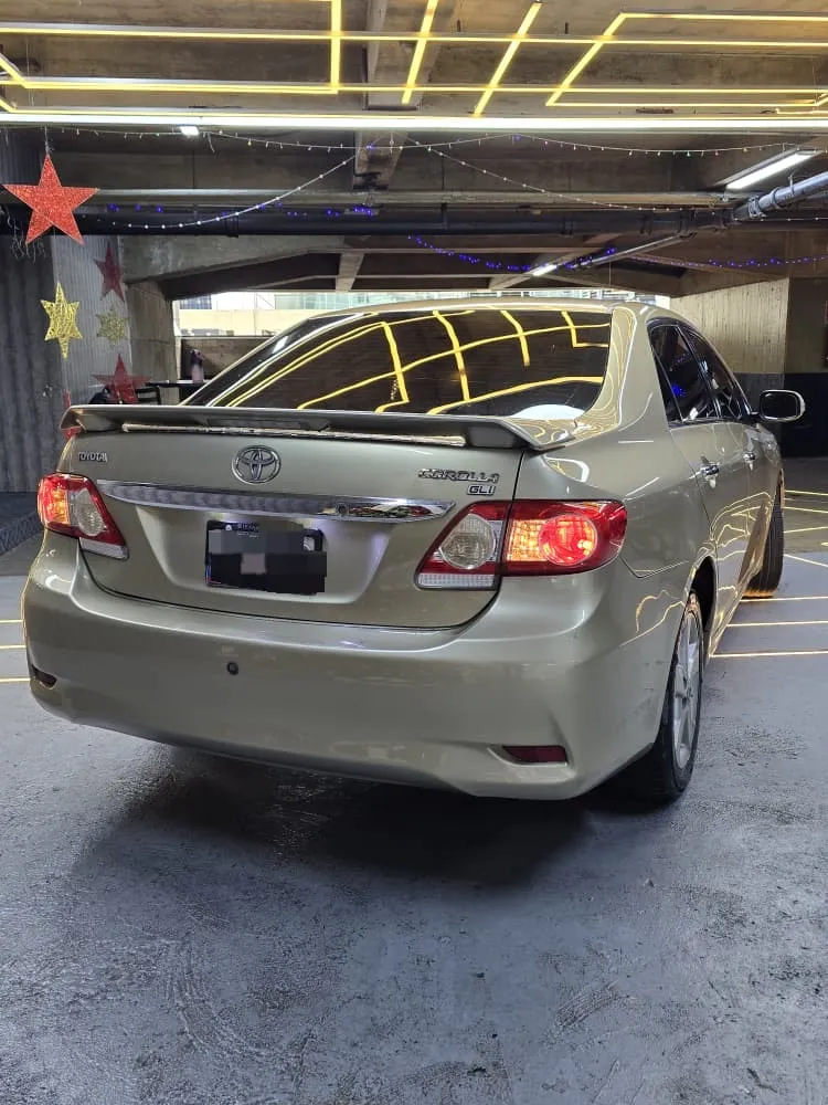 Toyota Corolla GLI 2011 Dorado Caracas