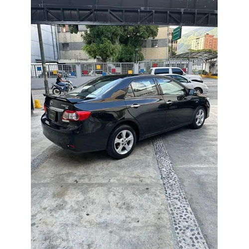 Toyota Corolla GLI 2012 Negro Caracas