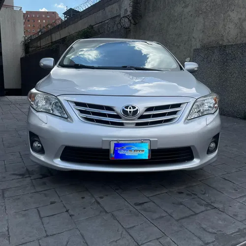 Toyota Corolla GLI 2012 Plateado Caracas