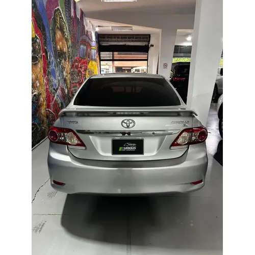 Toyota Corolla GLI 2012 Plateado Caracas
