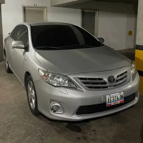 Toyota Corolla GLI 2012 Plateado Caracas
