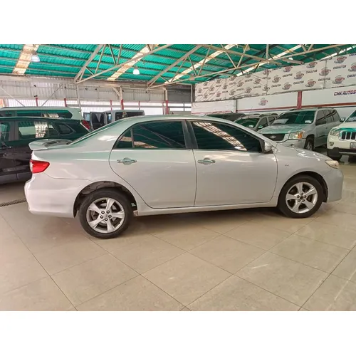Toyota Corolla GLI 2012 Plateado Caracas