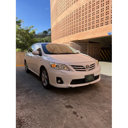 Toyota Corolla GLI 2012 Blanco Caracas