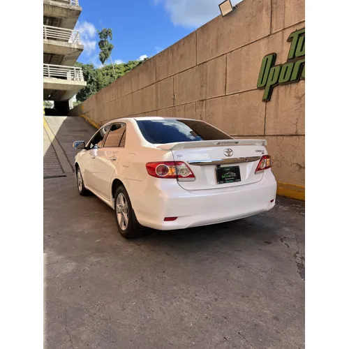 Toyota Corolla GLI 2012 Blanco Caracas