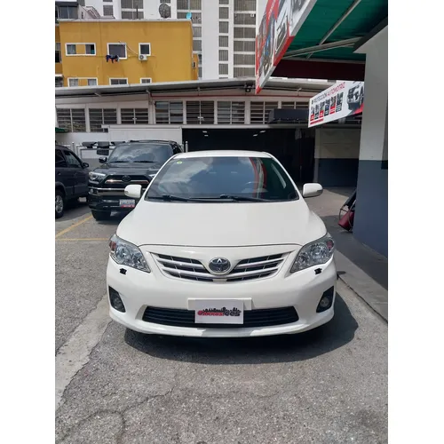 Toyota Corolla GLI 2012 Blanco Caracas