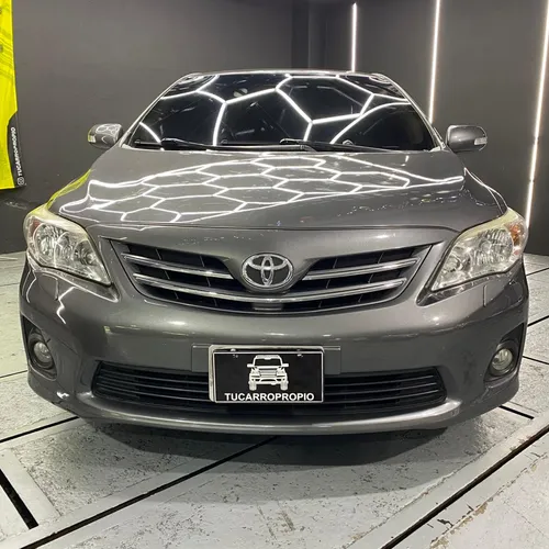 Toyota Corolla GLI 2013 Gris Caracas