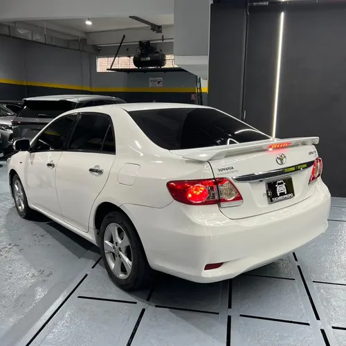 Toyota Corolla GLI 2013 Blanco Caracas