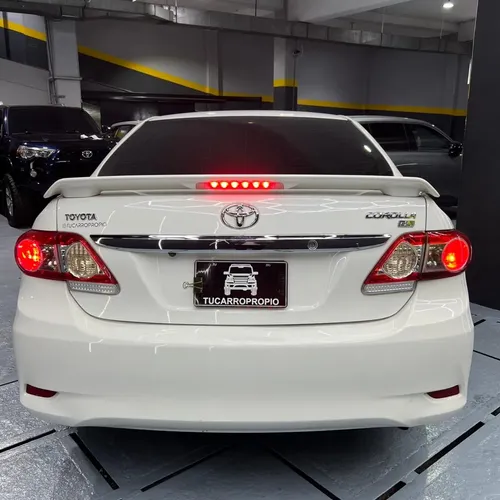 Toyota Corolla GLI 2013 Blanco Caracas