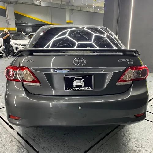 Toyota Corolla GLI 2013 Gris Caracas