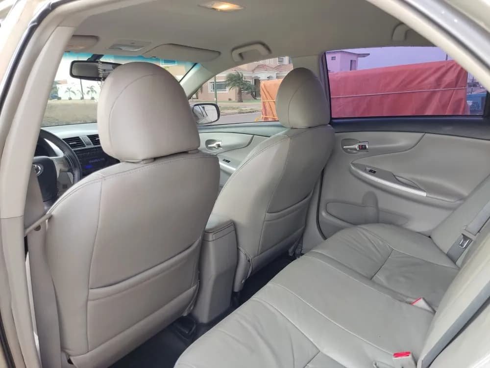Toyota Corolla Gli 2013 Dorado