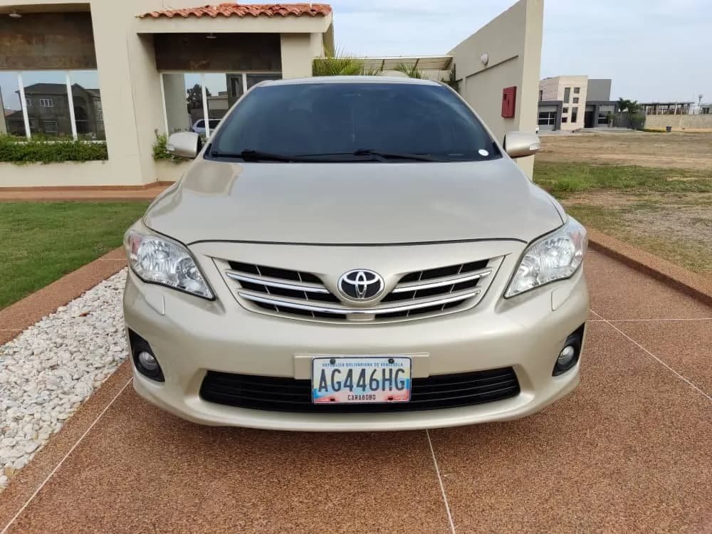 Toyota Corolla Gli 2013 Dorado