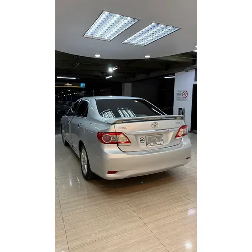Toyota Corolla GLI 2013 Plateado Caracas