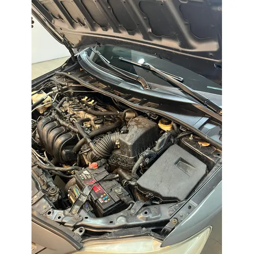 Toyota Corolla GLI 2013 Gris Caracas