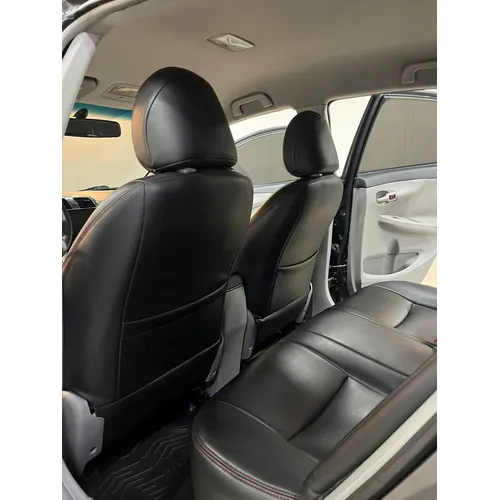 Toyota Corolla GLI 2013 Gris Caracas