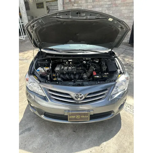 Toyota Corolla GLI 2014 Gris Caracas