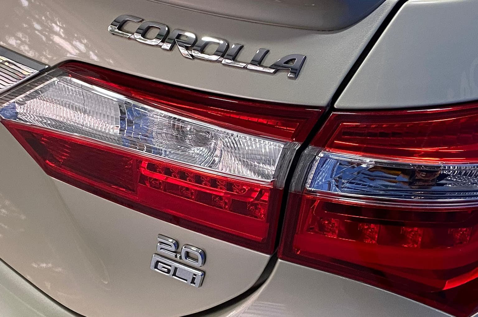 Toyota Corolla Gli 2015 Dorado