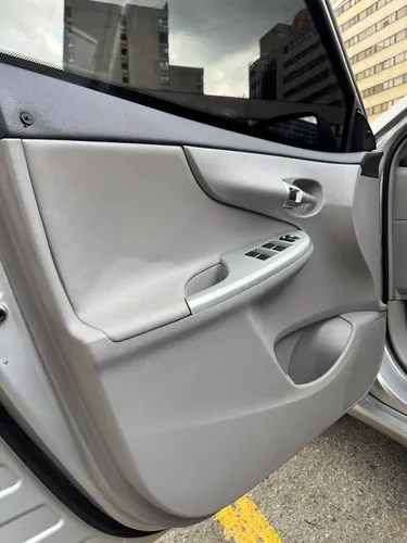 Toyota Corolla GLI 2011 Gris Caracas