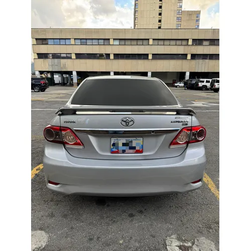 Toyota Corolla GLI 2011 Gris Caracas