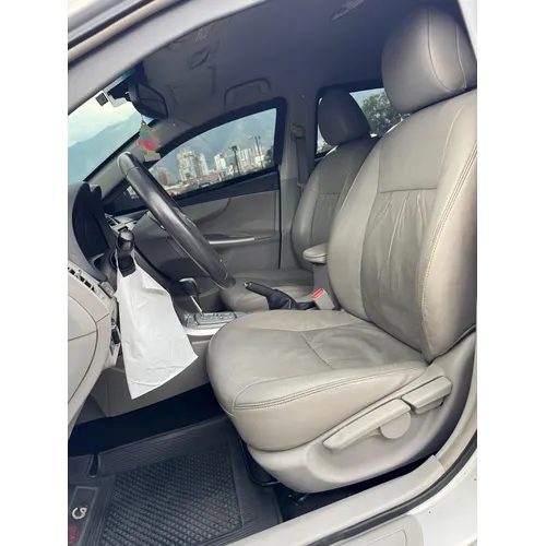 Toyota Corolla GLI 2011 Gris Caracas