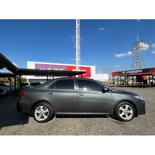 Toyota Corolla GLI 2013 Gris Valencia