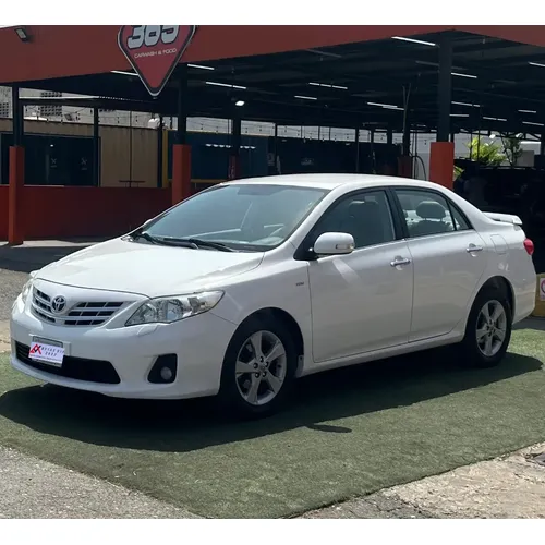 Toyota Corolla GLI 2013 Blanco Lechería